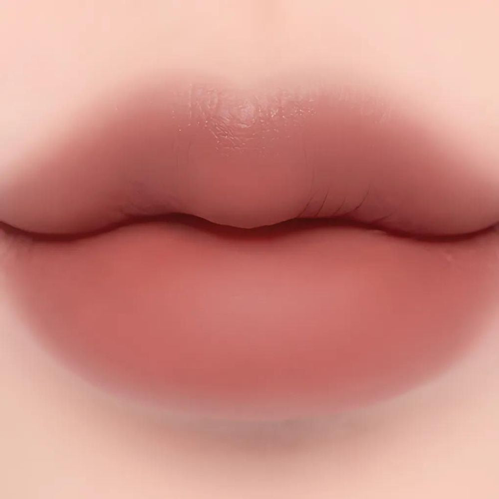 Laka Bulky Matte Lipstick 霧面唇膏