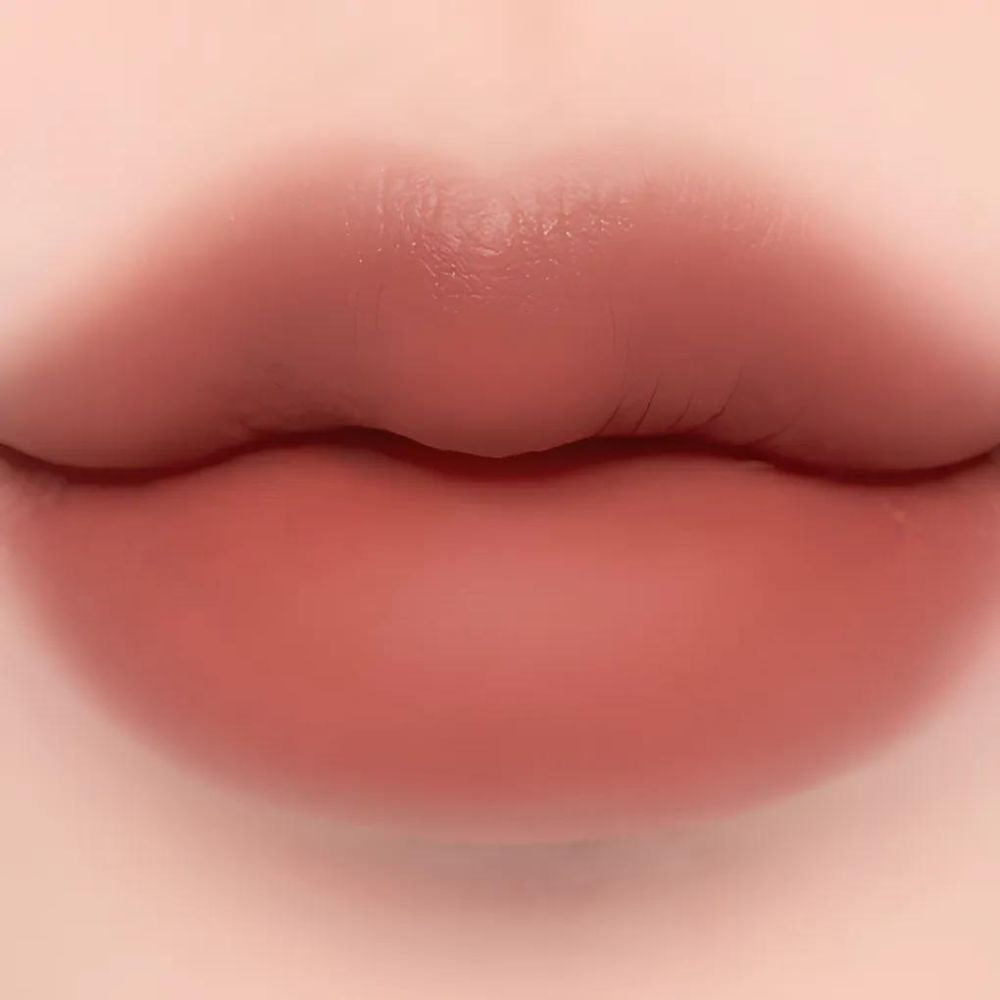 Laka Bulky Matte Lipstick 霧面唇膏