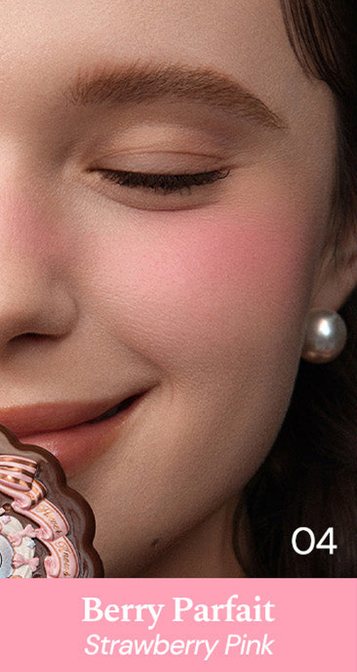 Flower Knows Sweetie Bear Silk Satin Blush 04 cheek swatch
