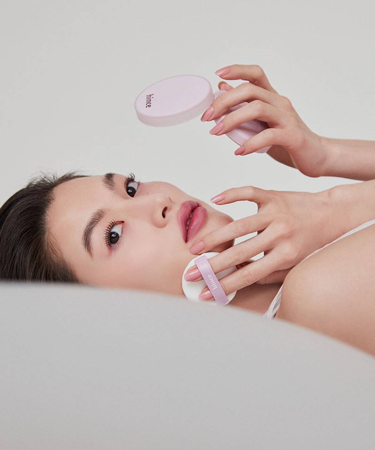 hince Second Skin Airy Powder 輕盈定妝蜜粉