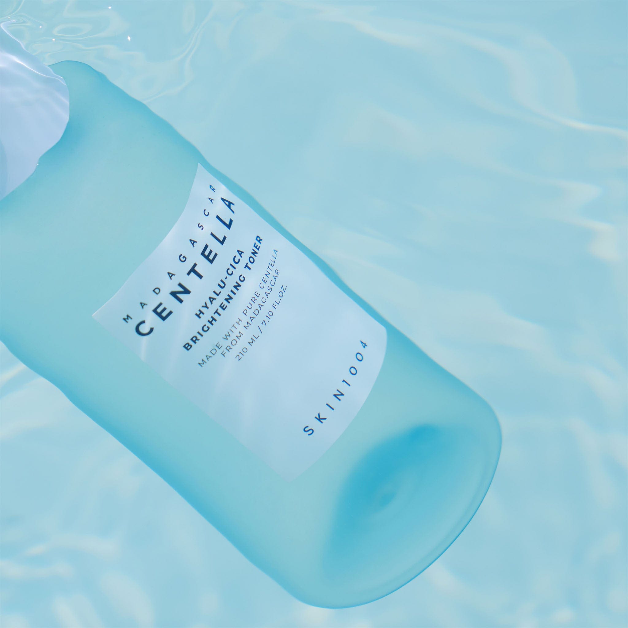 Skin1004 馬達加斯加積雪草玻尿酸亮白爽膚水 210ml